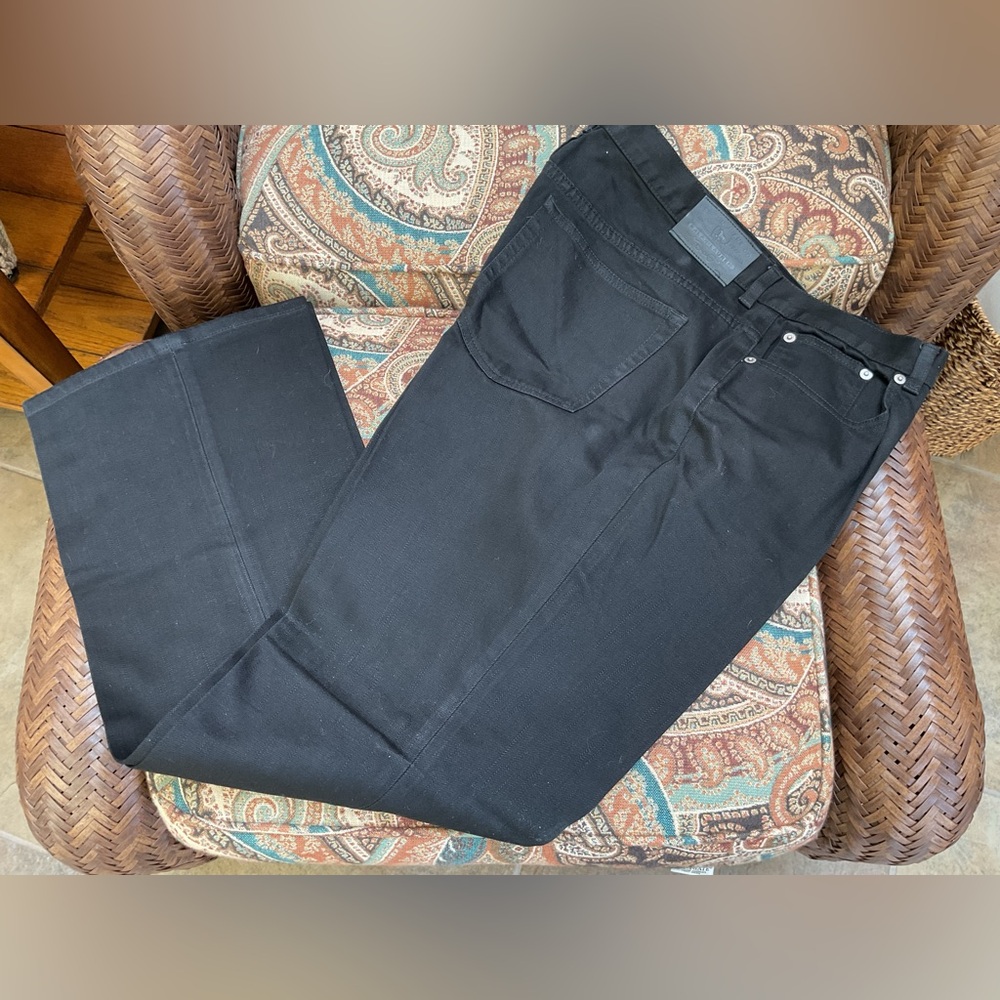 Lauren Jeans Co. ladies black jeans. EUC.